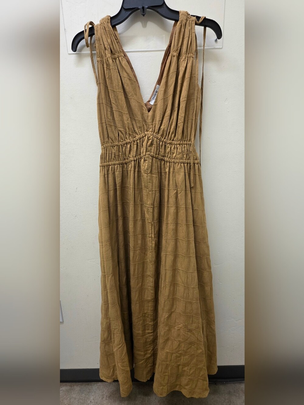 Madewell Sleeveless V-Neck Maxi Dress in Camel Brown
